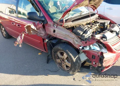 2005 Dodge Grand Caravan Sxt z USA, uszkodzony, nr VIN 2D4GP44L65R503781